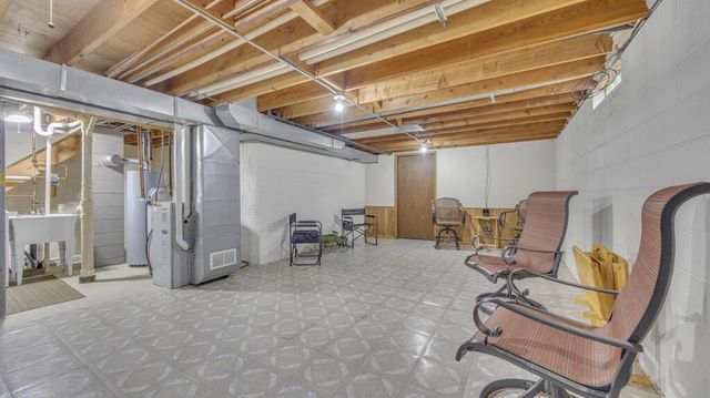 2211 N 37th STREET, Sheboygan, WI 53083