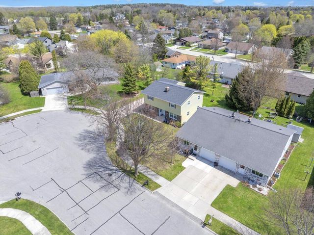 2211 N 37th STREET, Sheboygan, WI 53083