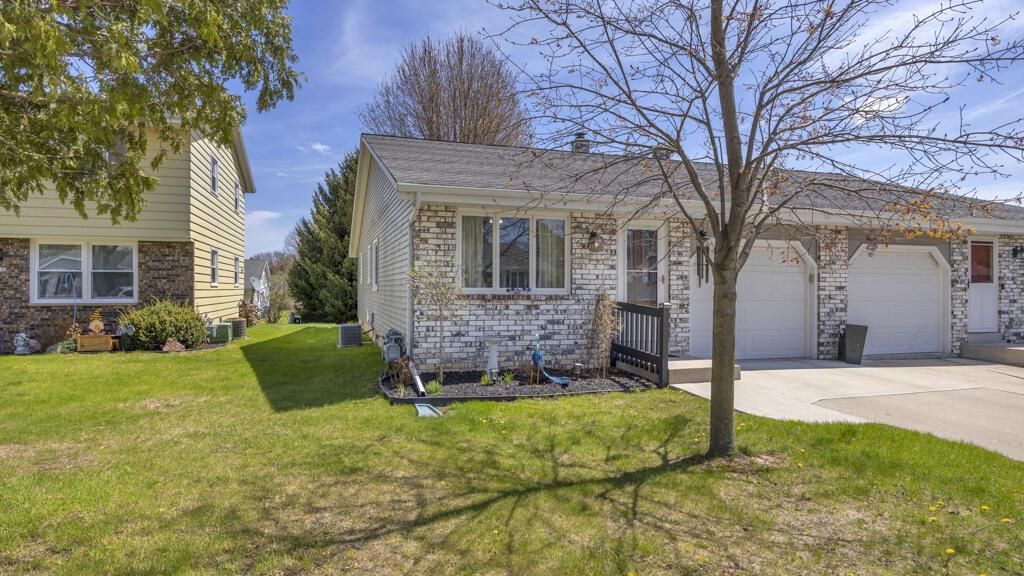 2211 N 37th STREET, Sheboygan, WI 53083