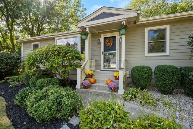 231 Evergreen Drive, Batavia, IL 60510