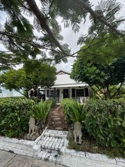 8933 SE Ceres Street, Hobe Sound, FL 33455