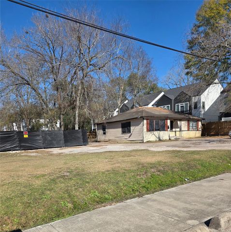 5101 Mallow Street, Houston, TX 77033