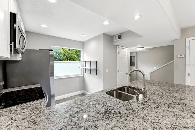 210 S MALCOLM COURT, Tampa, FL 33609