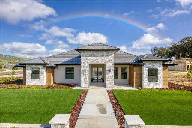 155 Vista Montana Ln, Arroyo Grande, CA 93420