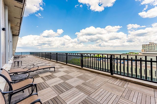 3600 N Lake Shore Drive 907, Chicago, IL 60613