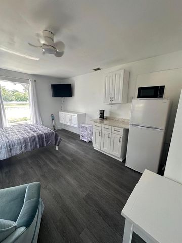 6103 Spring Garden Place, Fort Pierce, FL 34951