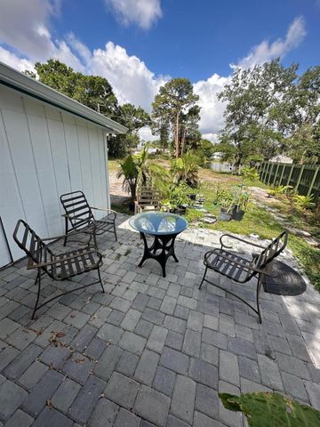 6103 Spring Garden Place, Fort Pierce, FL 34951