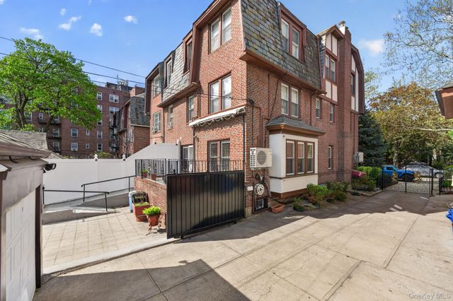3335 85th Street, Jackson Heights, NY 11372