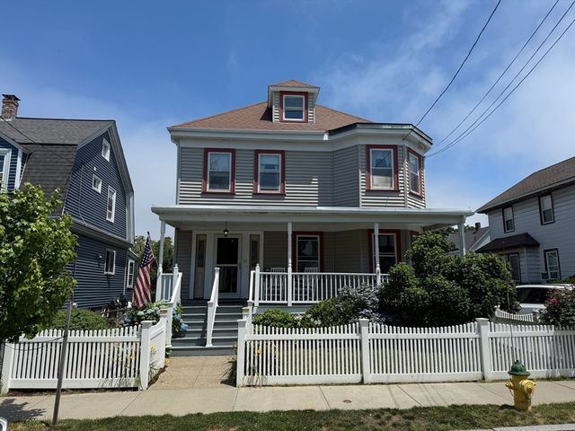 24 Rawson Rd, Quincy, MA 02170