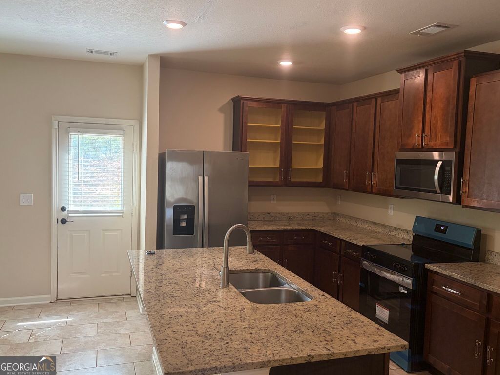 136 Al Jennah Boulevard, Locust Grove, GA 30248 — photo 4