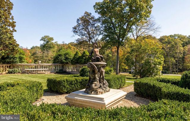 651 MINE RIDGE RD, Great Falls, VA 22066