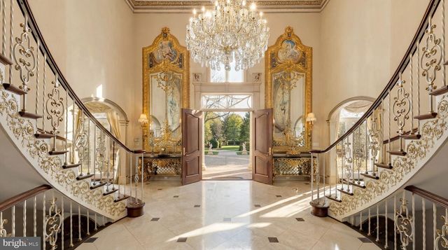 651 MINE RIDGE RD, Great Falls, VA 22066