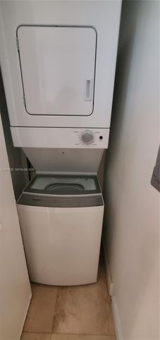 185 SW 7th St 3309, Miami, FL 33130