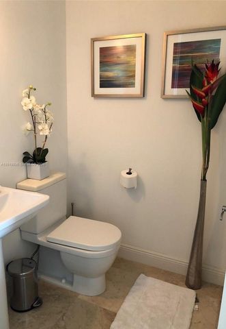 185 SW 7th St 3309, Miami, FL 33130