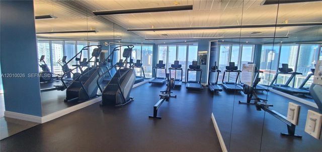 185 SW 7th St 3309, Miami, FL 33130