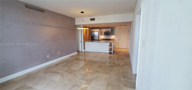 185 SW 7th St 3309, Miami, FL 33130