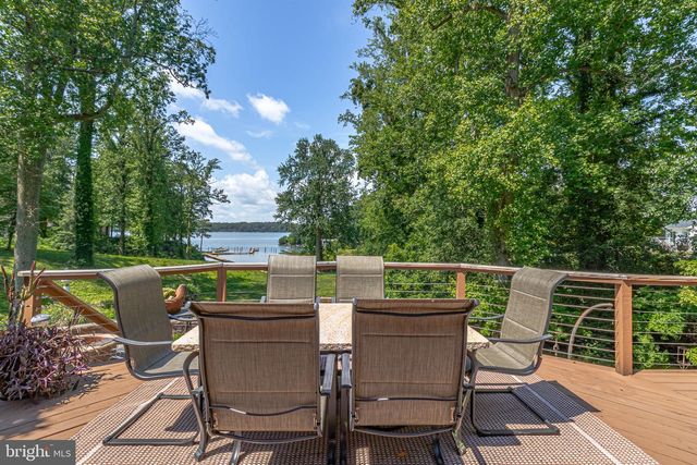 100 FERRY POINT RD, Burgess, VA 22432