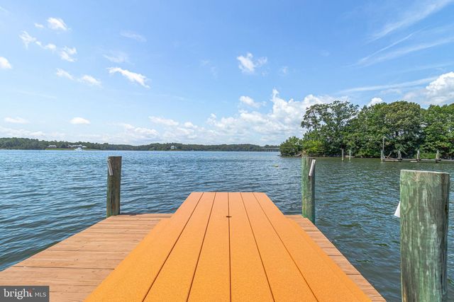 100 FERRY POINT RD, Burgess, VA 22432