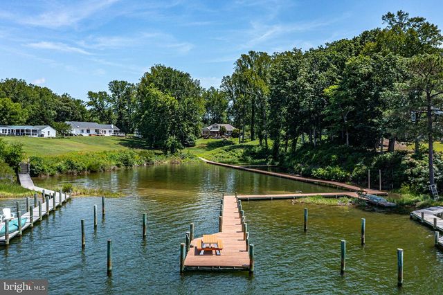 100 FERRY POINT RD, Burgess, VA 22432