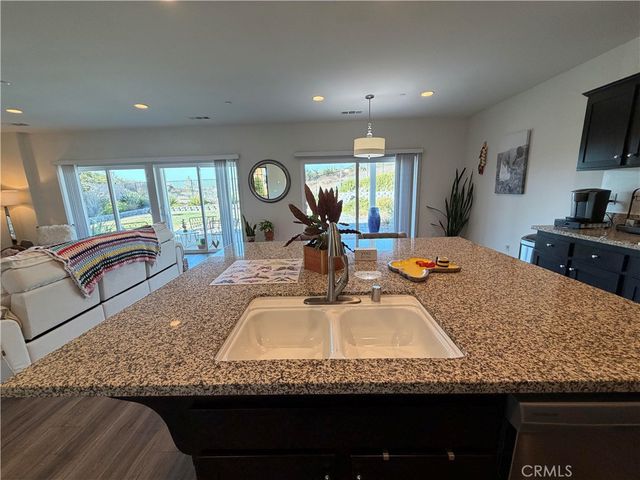 34762 Kingsnake, Murrieta, CA 92563