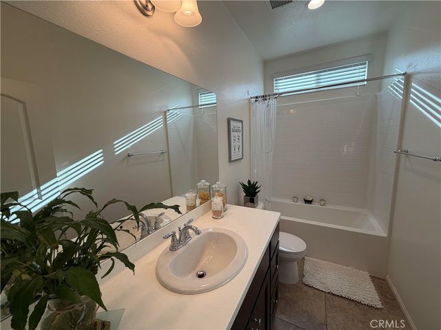 34762 Kingsnake, Murrieta, CA 92563