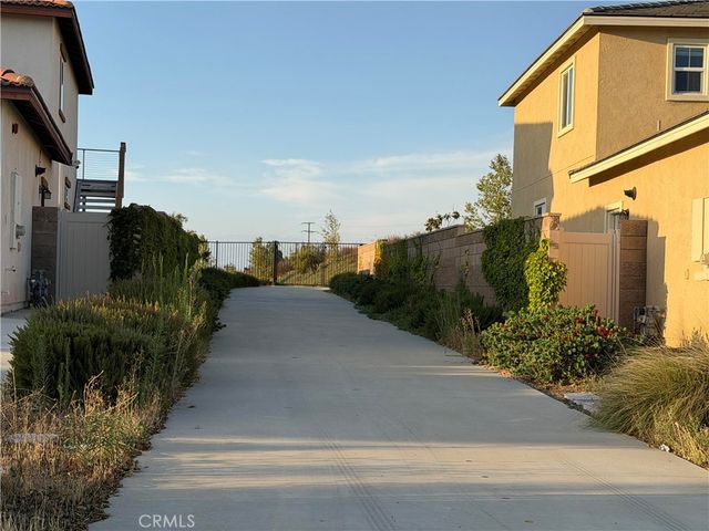 34762 Kingsnake, Murrieta, CA 92563