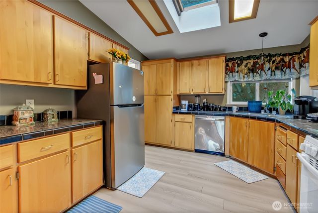 11635 Hobby St SE, Yelm, WA 98597