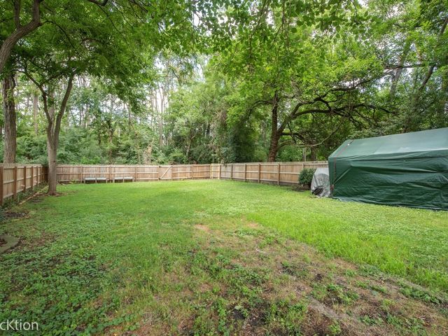 1515 Hill Avenue, Wheaton, IL 60187