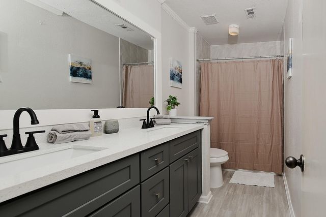 99 N Deerfoot Circle, The Woodlands, TX 77380