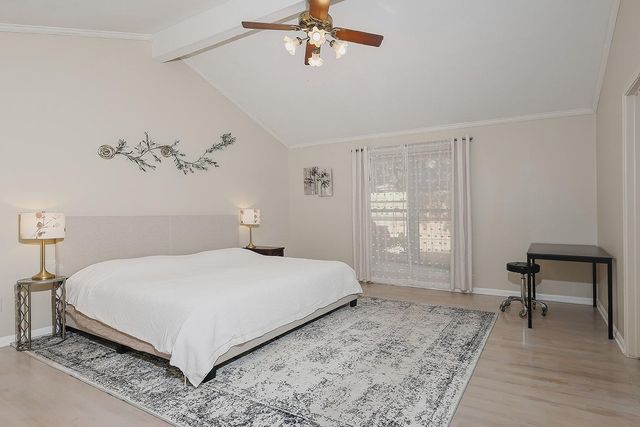 99 N Deerfoot Circle, The Woodlands, TX 77380