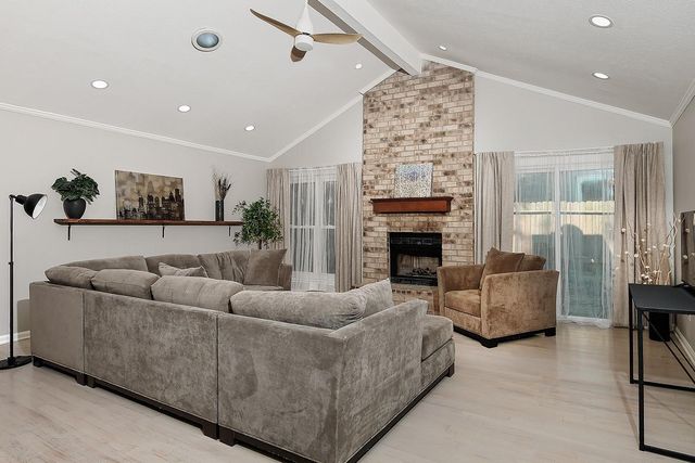 99 N Deerfoot Circle, The Woodlands, TX 77380