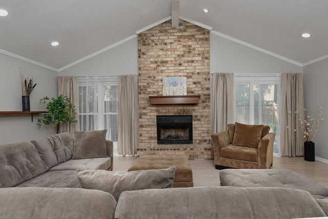 99 N Deerfoot Circle, The Woodlands, TX 77380