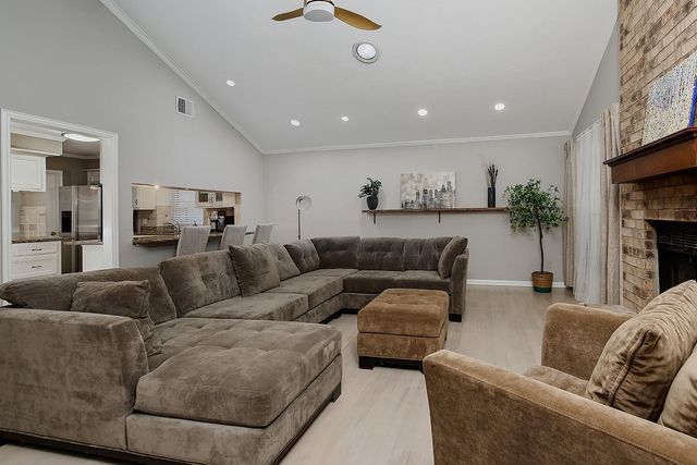 99 N Deerfoot Circle, The Woodlands, TX 77380