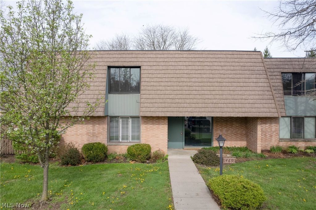 469 W Streetsboro Street C, Hudson, OH 44236