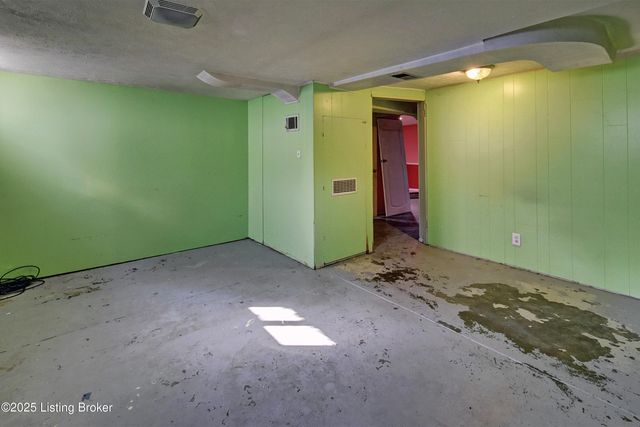 1540 McKay Ave, Louisville, KY 40213