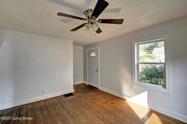 1540 McKay Ave, Louisville, KY 40213