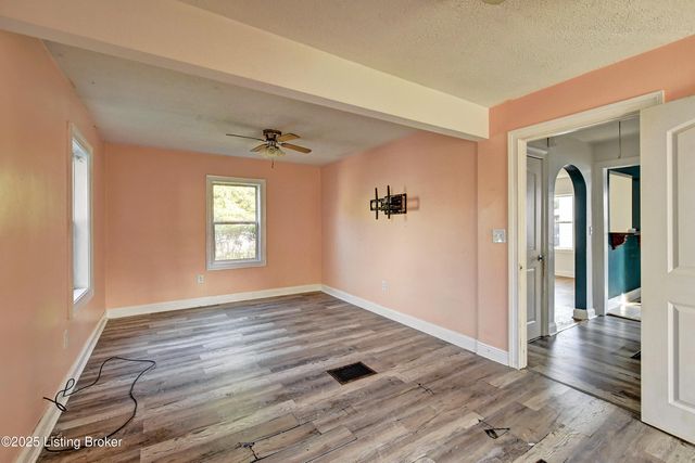 1540 McKay Ave, Louisville, KY 40213