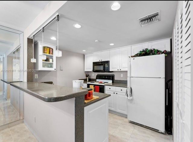 4550 SW 68th Ct Cir 51-8, Miami, FL 33155