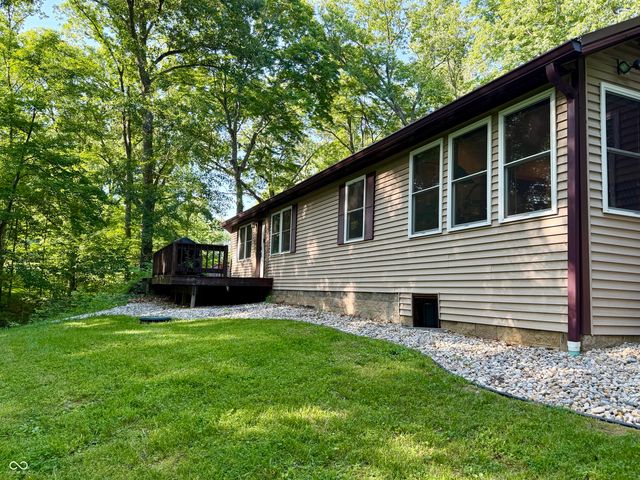 5820 E Robinson Road, Bloomington, IN 47408
