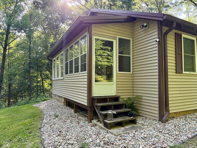 5820 E Robinson Road, Bloomington, IN 47408