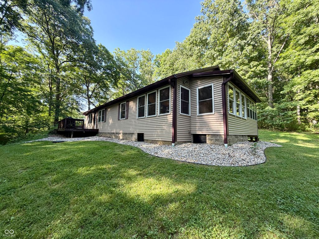 5820 E Robinson Road, Bloomington, IN 47408