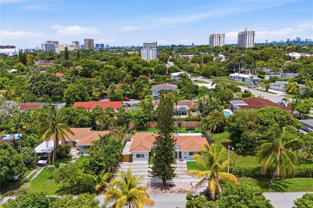 10801 Peachtree Dr, Miami, FL 33161