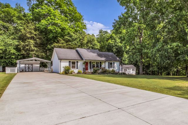 2017 Shawnee Ln, Greenbrier, TN 37073