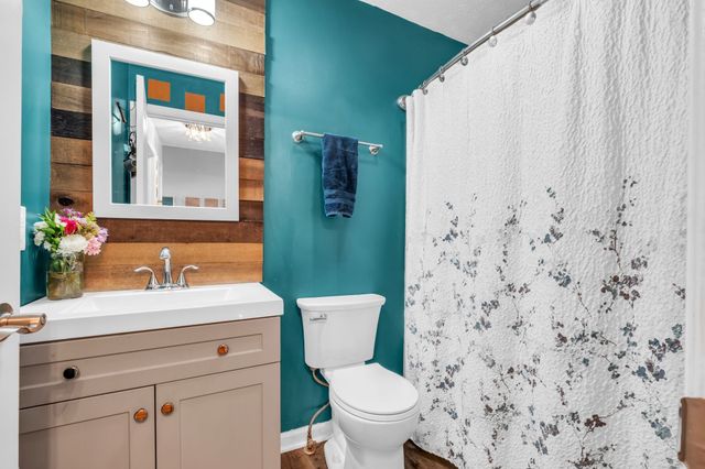 2017 Shawnee Ln, Greenbrier, TN 37073