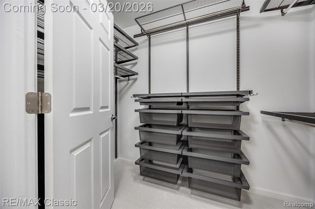 40548 Lenox Park Drive, Novi, MI 48377