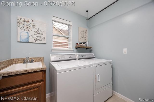 40548 Lenox Park Drive, Novi, MI 48377