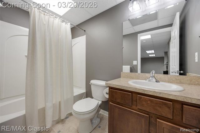 40548 Lenox Park Drive, Novi, MI 48377