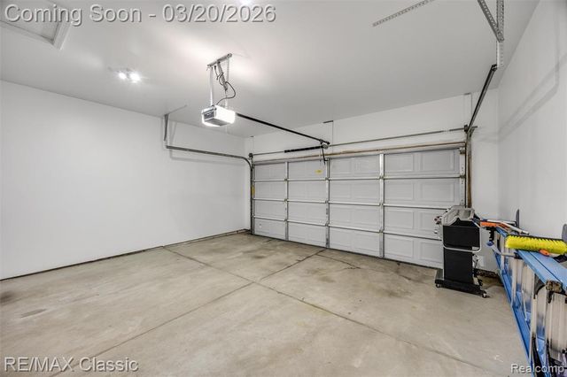 40548 Lenox Park Drive, Novi, MI 48377