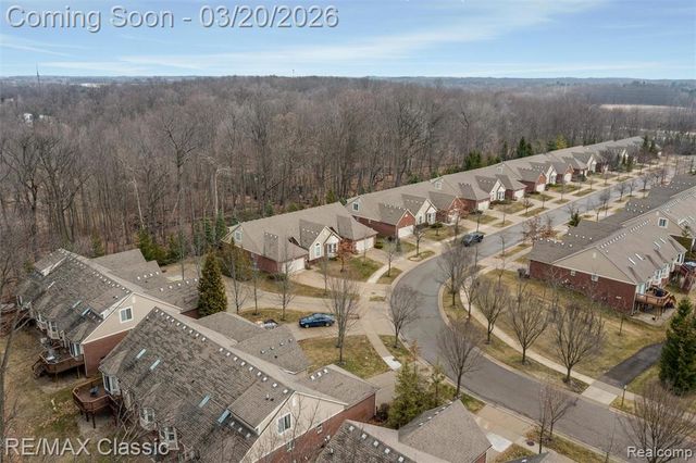 40548 Lenox Park Drive, Novi, MI 48377