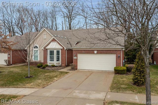 40548 Lenox Park Drive, Novi, MI 48377